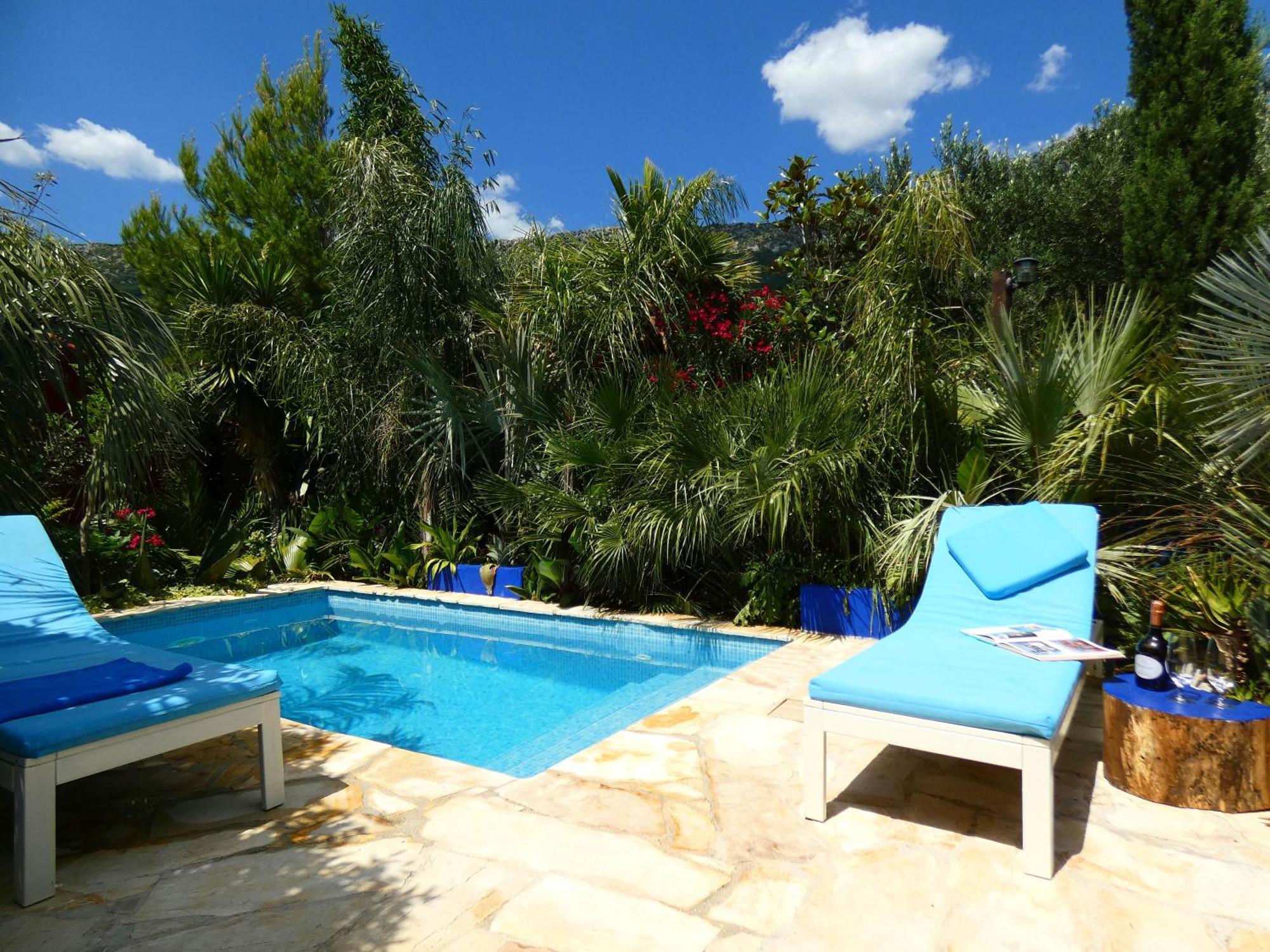 Villa Tropica, Total Privacy, Tropical Garden And Private Pool Каштела Екстер'єр фото