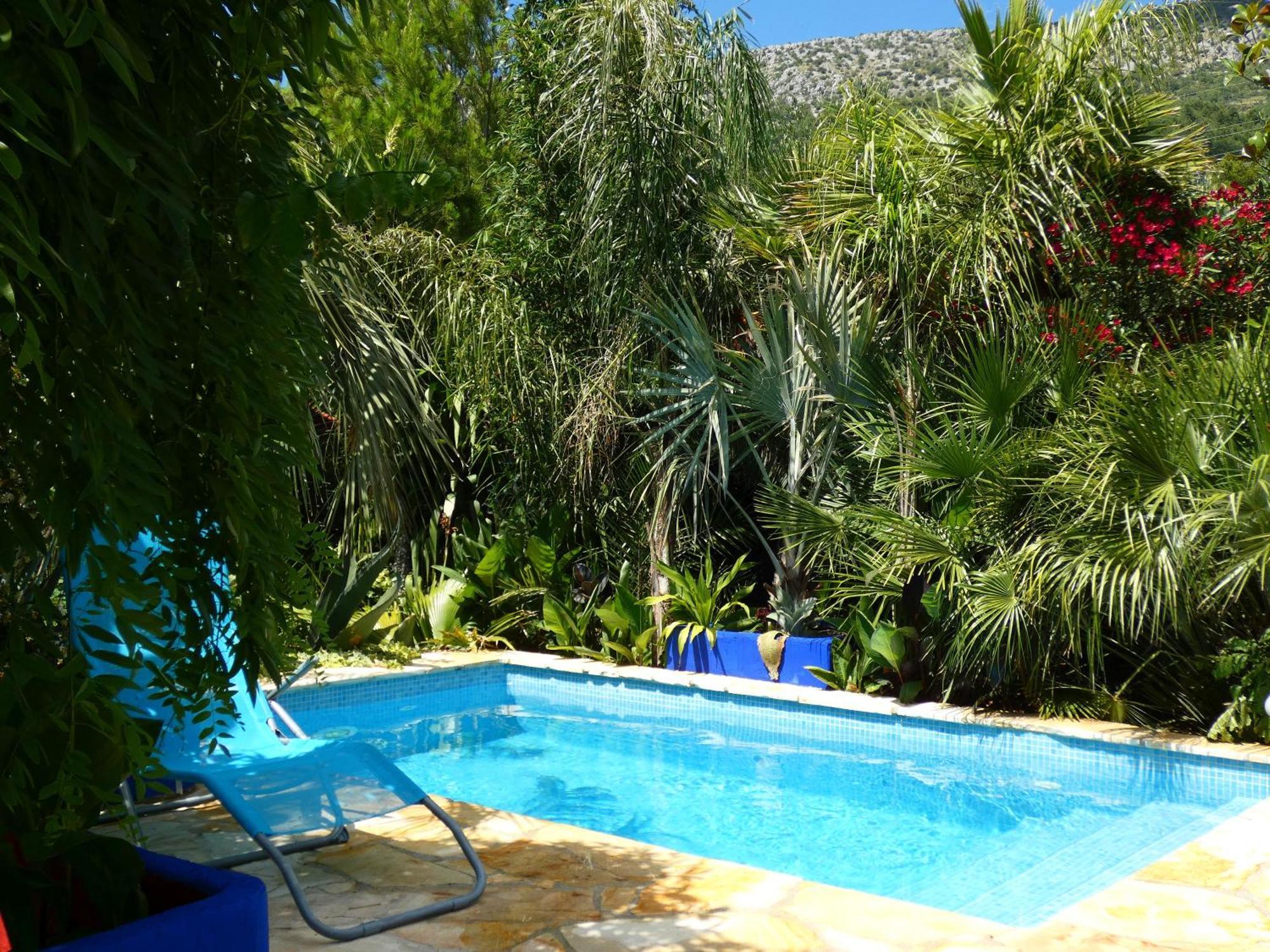 Villa Tropica, Total Privacy, Tropical Garden And Private Pool Каштела Екстер'єр фото