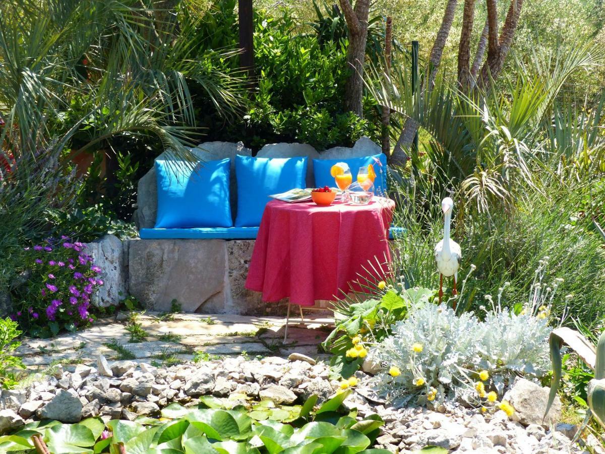 Villa Tropica, Total Privacy, Tropical Garden And Private Pool Каштела Екстер'єр фото